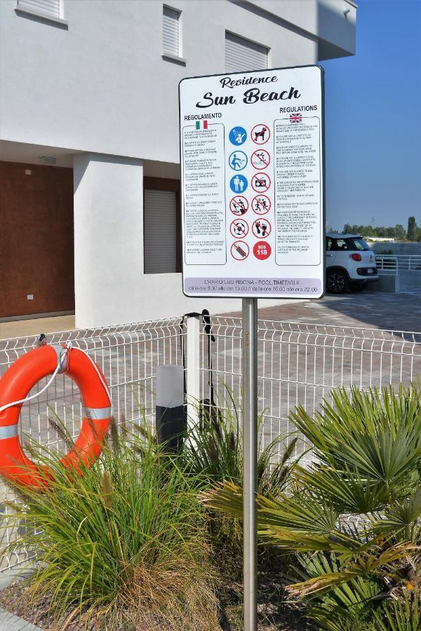 Sun Beach Residence Con Piscina - Piazza Brescia - Adria Holiday Jesolo - Family Apartments Εξωτερικό φωτογραφία