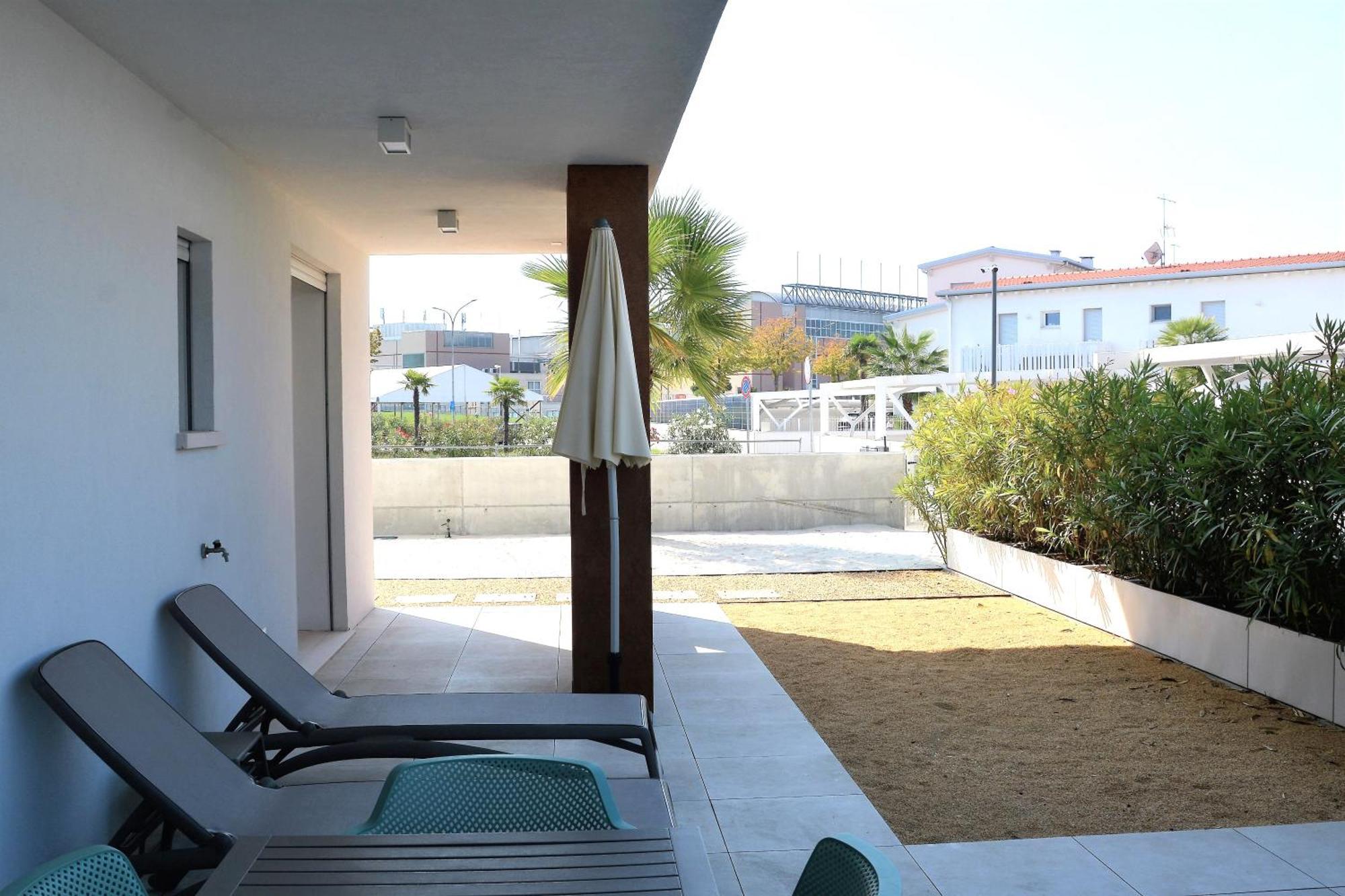 Sun Beach Residence Con Piscina - Piazza Brescia - Adria Holiday Jesolo - Family Apartments Εξωτερικό φωτογραφία